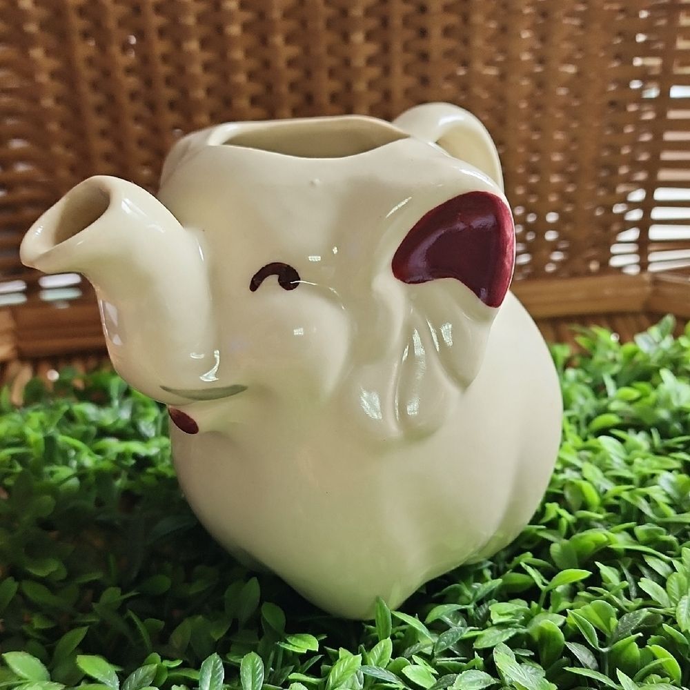 Vintage Shawnee Elephant Pitcher Creamer